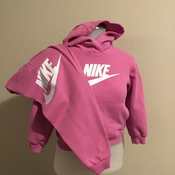 🔥Best offers, Nike’s, kids jogging set, 5-6yrs, size 6, see photos, great cond. - Picture 1 of 4
